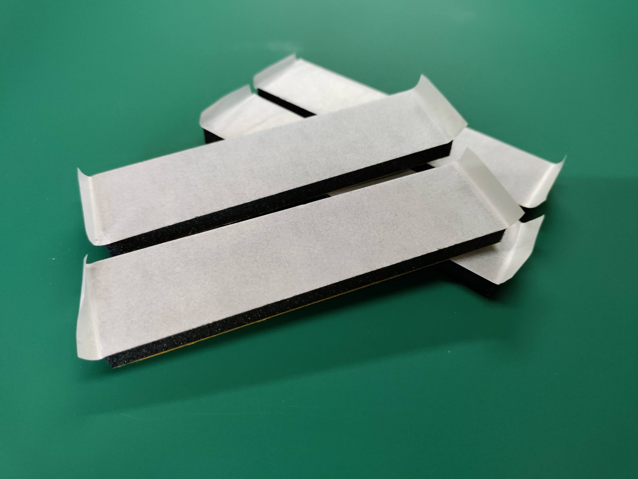 NUMBER PLATE STICKY PAD KIT (5mm) - Image 2