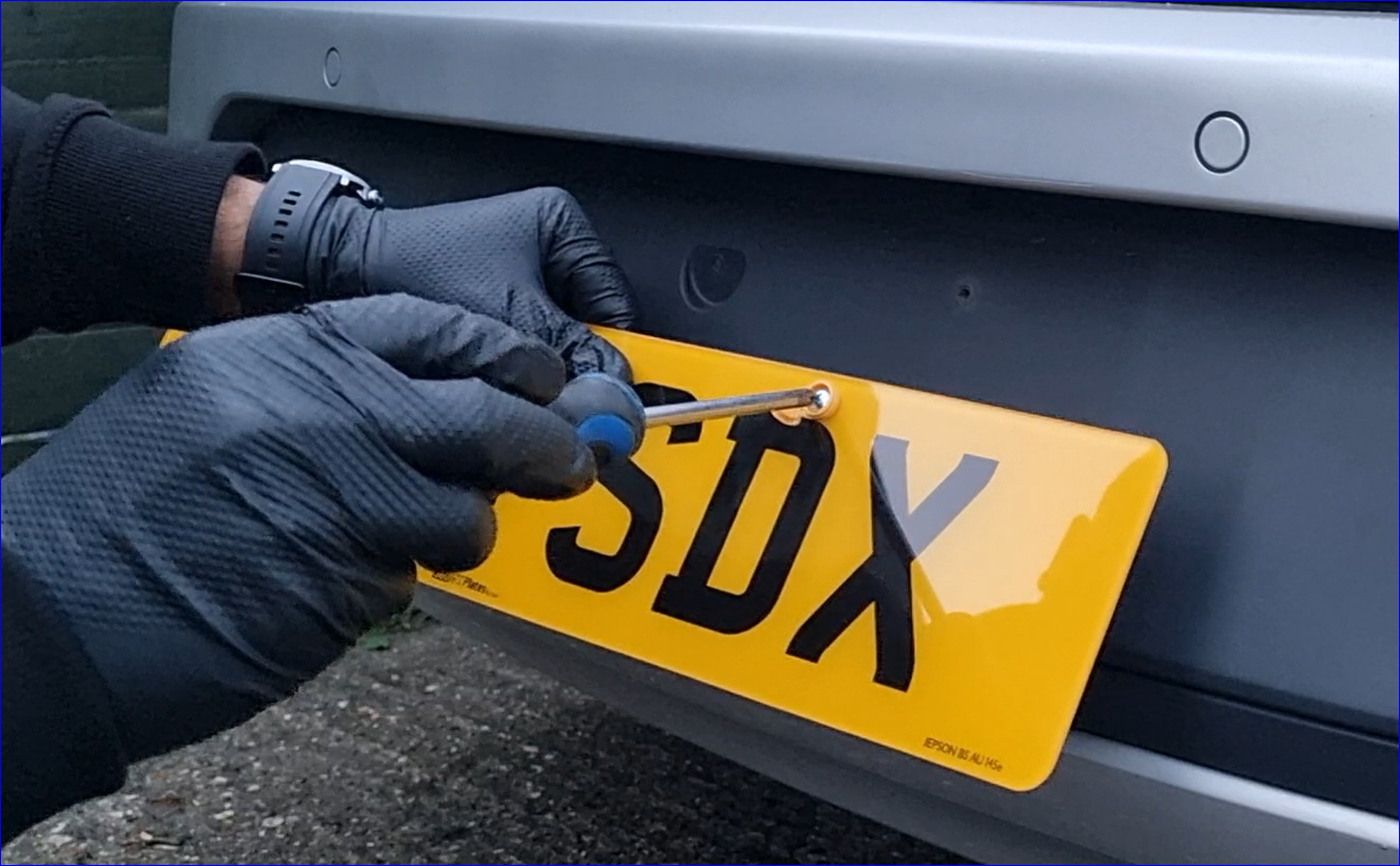 NUMBER PLATE FITTING SERVICE - Image 2